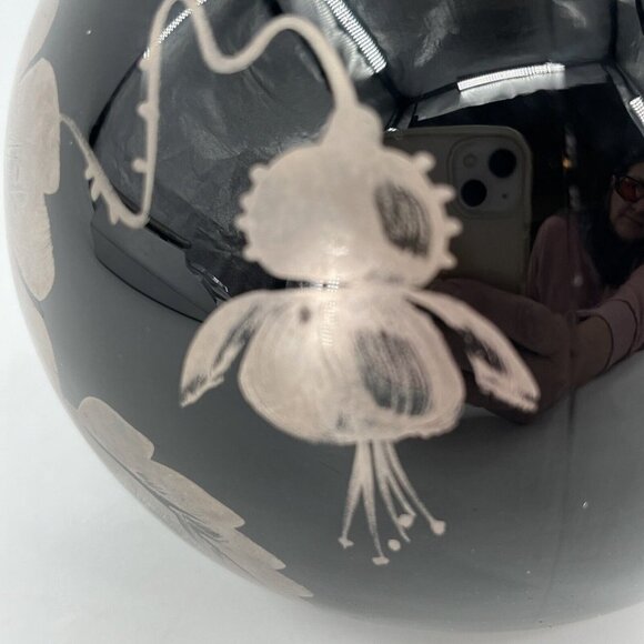 Fenton Black Ebony Amethyst Bowl Vase HP Silver Floral Poppies Signed Vintage - Picture 3 of 11
